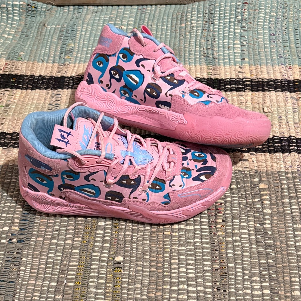 Stylish Pink Kids Shoes